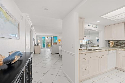 Copropriété à vendre à Sarasota, Floride: 2 chambres, 139.17 m2 № 2237579 - photo 9