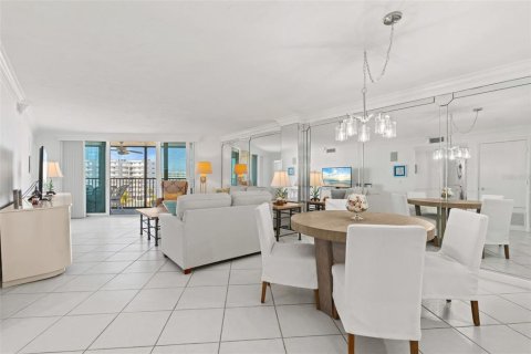 Copropriété à vendre à Sarasota, Floride: 2 chambres, 139.17 m2 № 2237579 - photo 19