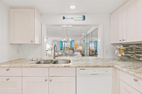 Copropriété à vendre à Sarasota, Floride: 2 chambres, 139.17 m2 № 2237579 - photo 12