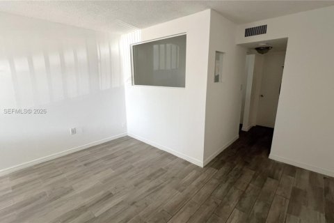 Copropriété à vendre à Plantation, Floride: 1 chambre, 70.98 m2 № 2031401 - photo 9