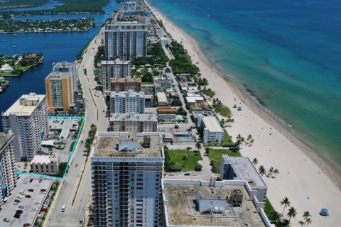 Купить кондоминиум в Холливуд, Флорида 2 спальни, 113.15м2, № 2053401 - фото 28