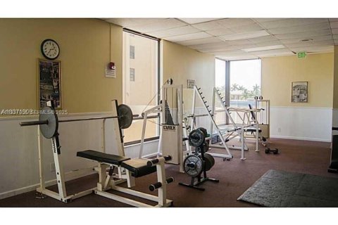 Купить кондоминиум в Холливуд, Флорида 2 спальни, 113.15м2, № 2053401 - фото 20