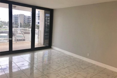 Купить кондоминиум в Холливуд, Флорида 2 спальни, 113.15м2, № 2053401 - фото 5