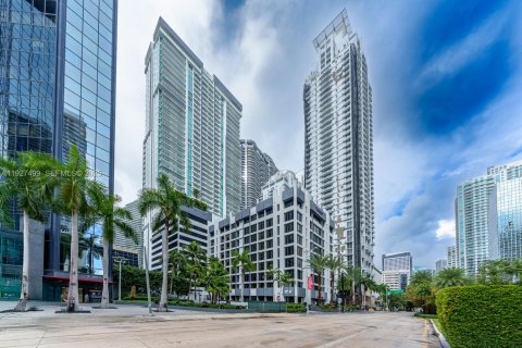 Commercial property in Miami, Florida № 2076825 - photo 3