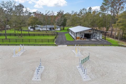 House in Ocala, Florida 4 bedrooms, 230.58 sq.m. № 1718086 - photo 3