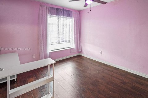 Townhouse in Lauderhill, Florida 2 bedrooms, 94.76 sq.m. № 2032207 - photo 15