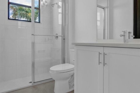 House in Boca Raton, Florida 6 bedrooms, 506.6 sq.m. № 2086381 - photo 18
