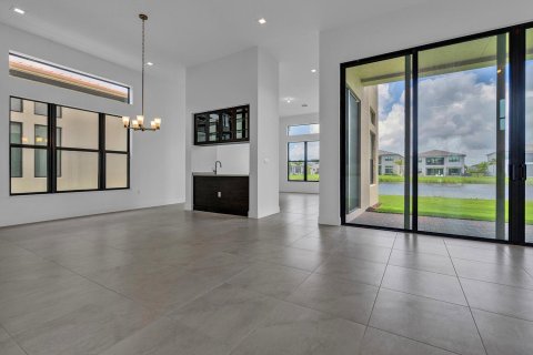 House in Boca Raton, Florida 6 bedrooms, 506.6 sq.m. № 2086381 - photo 8