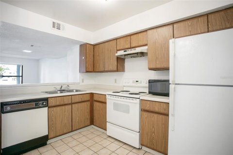 Townhouse in Orlando, Florida 2 bedrooms, 74.32 sq.m. № 1870638 - photo 8