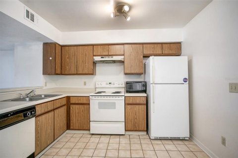 Townhouse in Orlando, Florida 2 bedrooms, 74.32 sq.m. № 1870638 - photo 7