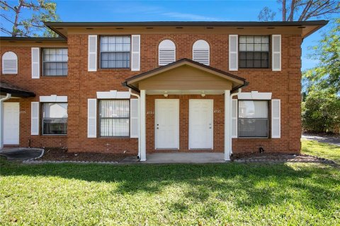 Townhouse in Orlando, Florida 2 bedrooms, 74.32 sq.m. № 1870638 - photo 1