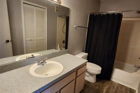 Condominio en venta en Gainesville, Florida, 1 dormitorio, 55.74 m2 № 1844466 - foto 14