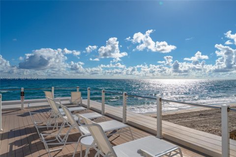 Condominio en South Palm Beach, Florida, 2 dormitorios  № 2009341