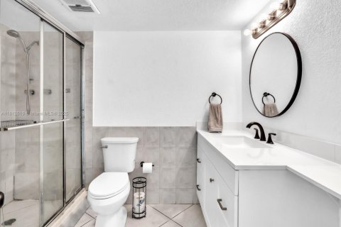Copropriété à louer à Miami, Floride: 2 chambres, 122.17 m2 № 1942152 - photo 26