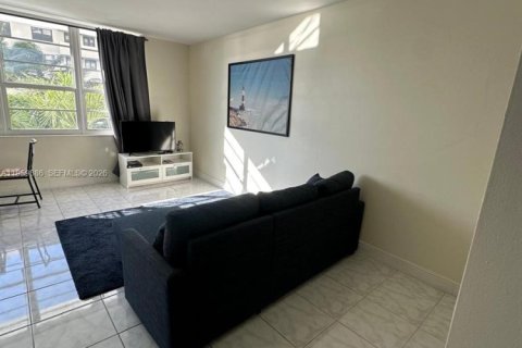 Copropriété à louer à Miami Beach, Floride: 50.63 m2 № 2020035 - photo 8