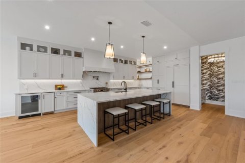 Casa en venta en Anna Maria, Florida, 4 dormitorios, 348.49 m2 № 1510944 - foto 8