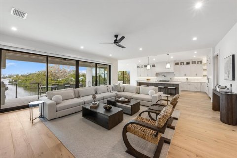 Casa en venta en Anna Maria, Florida, 4 dormitorios, 348.49 m2 № 1510944 - foto 4