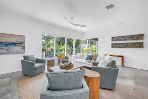 House in Sarasota, Florida 6 bedrooms, 349.78 sq.m. № 1793746 - photo 20