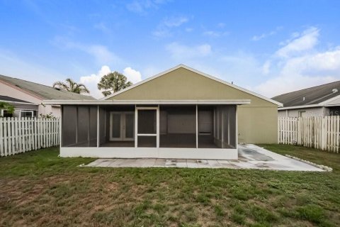 Casa en alquiler en Orlando, Florida, 3 dormitorios, 140.38 m2 № 1914533 - foto 13