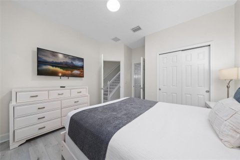 Townhouse in Clermont, Florida 3 bedrooms, 139.45 sq.m. № 2103957 - photo 16
