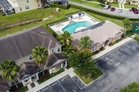 Townhouse in Clermont, Florida 3 bedrooms, 139.45 sq.m. № 2103957