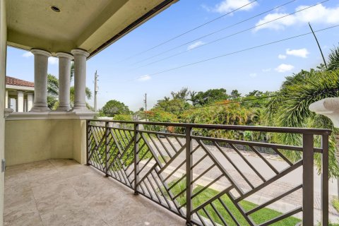 Adosado en venta en Wilton Manors, Florida, 3 dormitorios, 246.38 m2 № 2246928 - foto 23