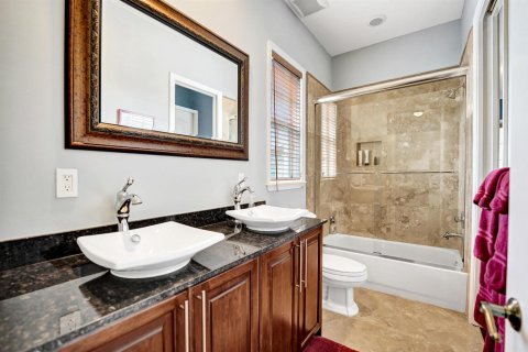 Adosado en venta en Wilton Manors, Florida, 3 dormitorios, 246.38 m2 № 2246928 - foto 26