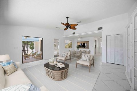 Villa ou maison à vendre à Rotonda, Floride: 2 chambres, 135.08 m2 № 2205662 - photo 22