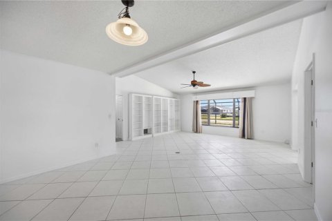 Villa ou maison à vendre à Rotonda, Floride: 2 chambres, 135.08 m2 № 2205662 - photo 23