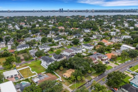 Купить виллу или дом в Тампа, Флорида 6 комнат, 125.88м2, № 1820500 - фото 14