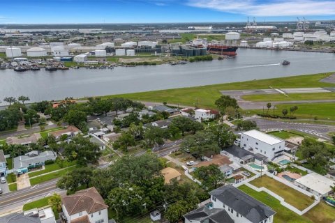 Купить виллу или дом в Тампа, Флорида 6 комнат, 125.88м2, № 1820500 - фото 10