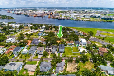 Купить виллу или дом в Тампа, Флорида 6 комнат, 125.88м2, № 1820500 - фото 28