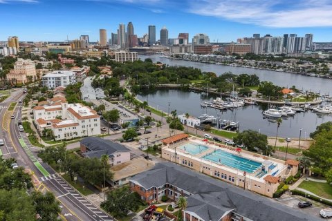 Купить виллу или дом в Тампа, Флорида 6 комнат, 125.88м2, № 1820500 - фото 27