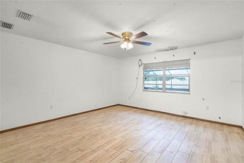 Villa ou maison à vendre à DeLand, Floride: 3 chambres, 179.86 m2 № 1371208 - photo 6