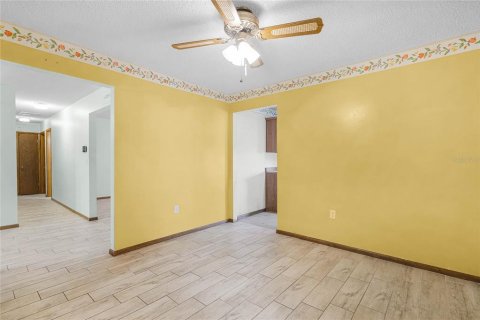 Villa ou maison à vendre à DeLand, Floride: 3 chambres, 179.86 m2 № 1371208 - photo 10
