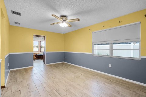 Villa ou maison à vendre à DeLand, Floride: 3 chambres, 179.86 m2 № 1371208 - photo 13