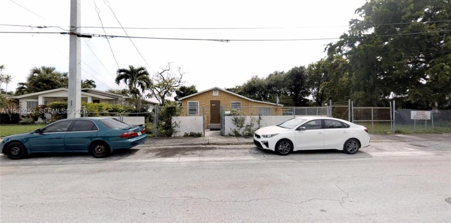 Дом в Майами, Флорида 2 спальни, 72.65м2 № 2010981