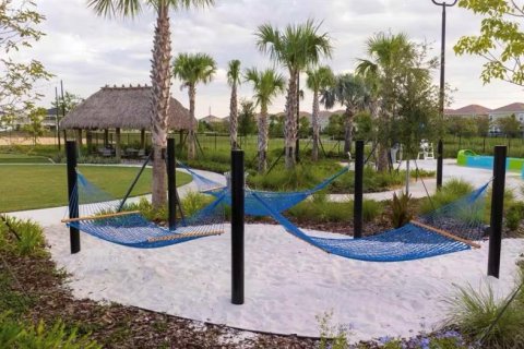 Casa en venta en Davenport, Florida, 6 dormitorios, 305.74 m2 № 2227140 - foto 26