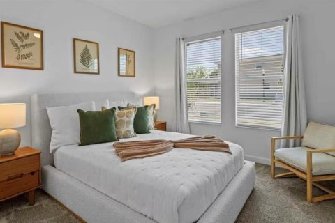 Casa en venta en Davenport, Florida, 6 dormitorios, 305.74 m2 № 2227140 - foto 14