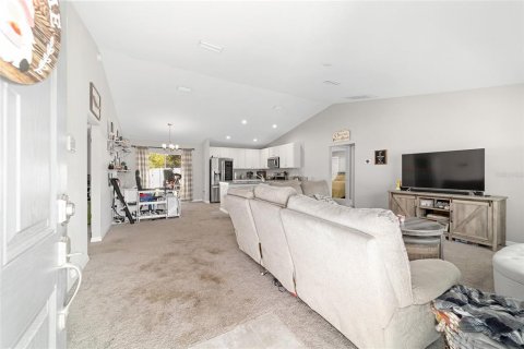 House in Citra, Florida 3 bedrooms, 133.13 sq.m. № 2166608 - photo 5