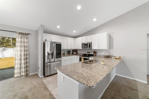House in Citra, Florida 3 bedrooms, 133.13 sq.m. № 2166608 - photo 11