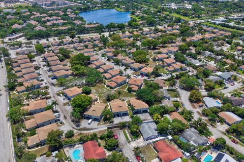 Copropriété à louer à Delray Beach, Floride: 2 chambres, 78.41 m2 № 2430118 - photo 10