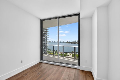 Condominio en venta en Lake Park, Florida, 3 dormitorios, 207.36 m2 № 2262096 - foto 25