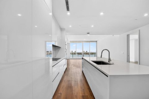 Condominio en venta en Lake Park, Florida, 3 dormitorios, 207.36 m2 № 2262096 - foto 17