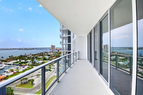 Condominio en venta en Lake Park, Florida, 3 dormitorios, 207.36 m2 № 2262096 - foto 8