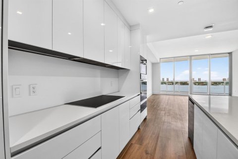 Condominio en venta en Lake Park, Florida, 3 dormitorios, 207.36 m2 № 2262096 - foto 3