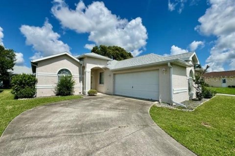 Casa en Ocala, Florida 3 dormitorios, 143.81 m2 № 2233194