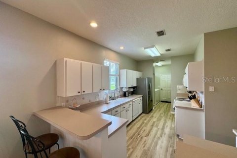 House in Ocala, Florida 3 bedrooms, 143.81 sq.m. № 2233194 - photo 8