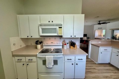 House in Ocala, Florida 3 bedrooms, 143.81 sq.m. № 2233194 - photo 11
