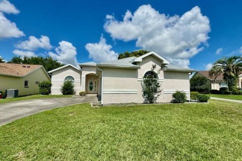 House in Ocala, Florida 3 bedrooms, 143.81 sq.m. № 2233194 - photo 26